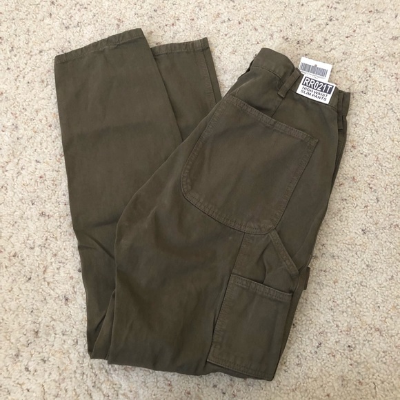 Brandy Melville Jane Cargo High Waist Slim Pant - Picture 4 of 5